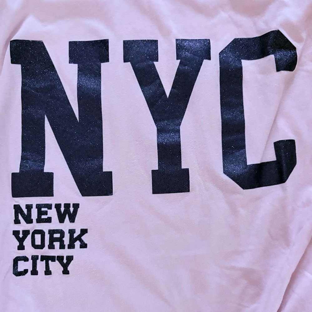 Grayson Threads Light Pink NYC 
T-Shirt Size Large - Picture 2 of 3